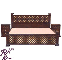 Solid Wooden Wood Bakhra Design King Size Bed